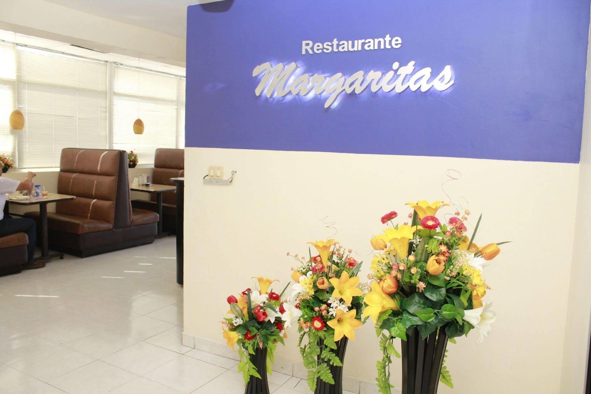 Hotel Villa Margaritas Villahermosa Buitenkant foto